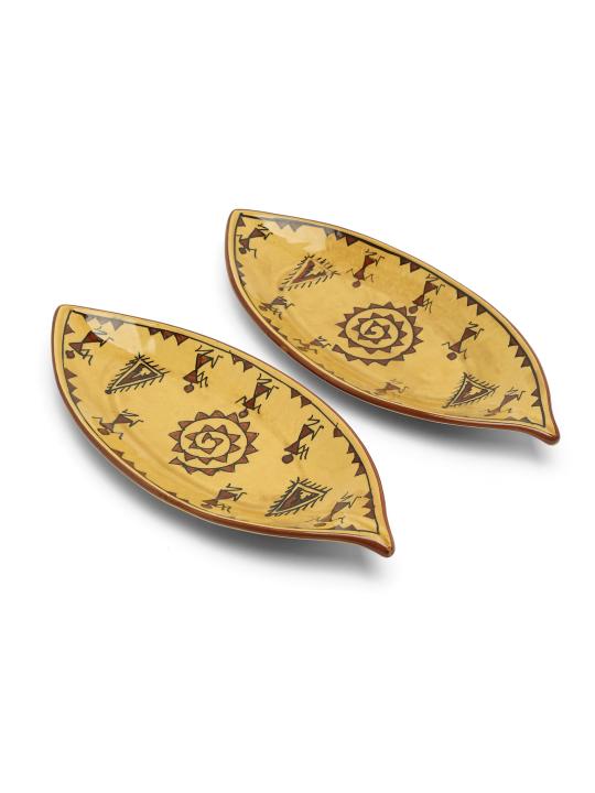 Shilpkara The Madhubani Tales Handpainted Apetizer Chip-N-Dip Snacks Serving Ceramic Platter for Dining Table (Set of 2, Microwave Safe, Dishwasher Safe)
