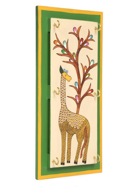Shilpkara 'Giraffe Gallore' Handpainted Wooden Key Holder for Wall (6 Hooks) - Key Stand Keychain Holder for Home Key Hanger Wall Hooks for Hanging Home Decor Key Chain Hanger